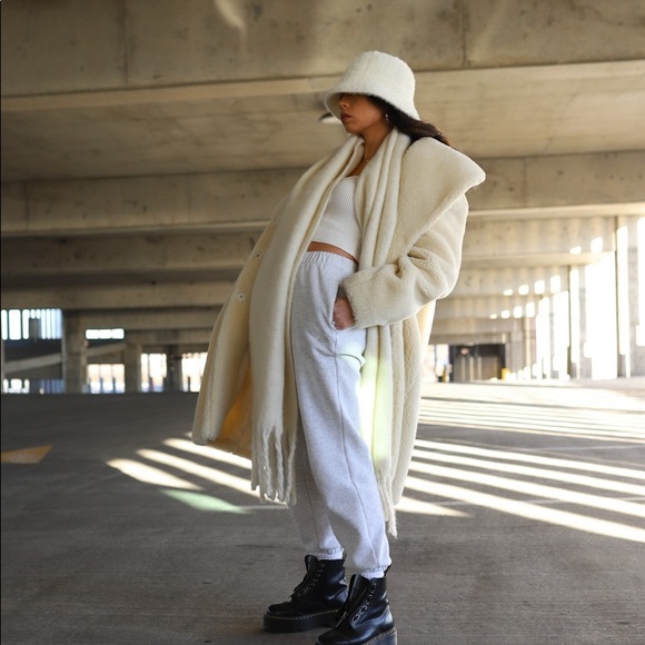 Meet your Posher, Kristie - Picture 8 of 11